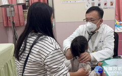 一周五起！父母流感傳染小孩釀群聚 童反覆高燒嘔吐住院