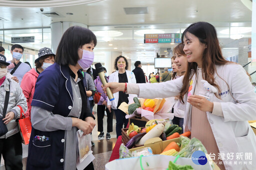 桃醫歡慶222營養師節 推動「五蔬果、五癌篩」