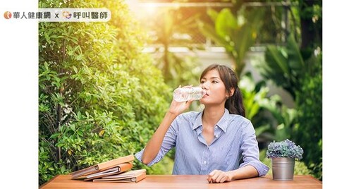 夏天運動記得補水，讓腎臟「解渴」！醫揭：出門運動6招正確補水