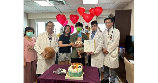嬰兒4公分極大型心房中隔缺損！醫療團隊成功救命，寶寶康復慶周歲