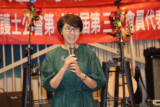 南投縣114年國際護師節慶祝大會 許淑華表揚資深優良護理人員