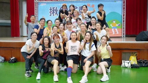 嘉市推動起來 更健康 300民眾熱力參與 運動飆汗贏健康!