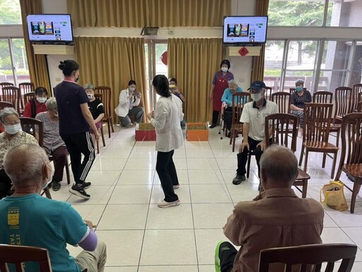 中榮埔里分院攜手彰化榮民之家 端午室內龍舟賽登場