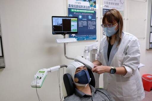20分鐘喚醒沉睡大腦!屏基新療法助中風患者重拾語言與行動力