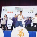 樂齡勇壯城成果展盛大登場 黃敏惠市長與有氧天王潘若迪帶動跳