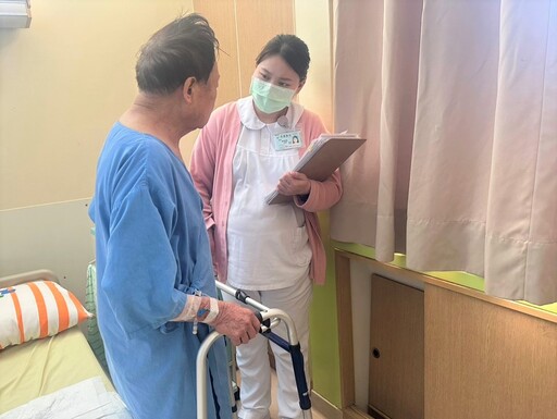 部桃助中風翁轉銜長照2.0服務 家屬大讚揪感心