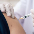 XBB疫苗莫德納、Novavax怎麼選？台大醫建議「2類人」打這支較好