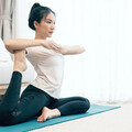 做瑜伽也會運動傷害？常見「5大部位」姿勢錯誤小心閃到腰、傷膝蓋