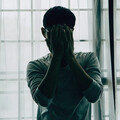 20歲男幻聽、被害妄想⋯不是中邪！醫揭「思覺失調症」5成恐復發