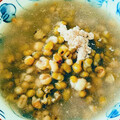 有食譜》夏至悶熱吃綠豆！2步驟做「消暑綠豆湯」加點蜜地瓜點綴