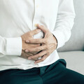 反覆腹瀉、腹痛小心直腸長腫瘤！醫揭「後腸神經內分泌瘤」好發1類人