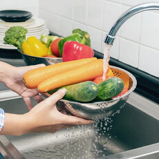 洗菜加鹽、小蘇打都錯！專家教4步驟去除農藥：減少近8成農藥殘留