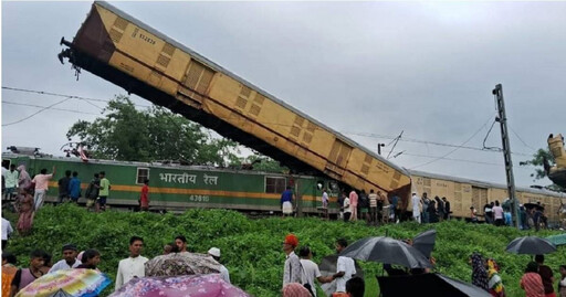 印度大吉嶺「2火車追撞」攀升至15死！鐵路負責人證實：人為失誤