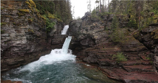 26歲女逛國家公園！意外摔落瀑布 受困水中不幸溺斃