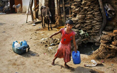 印度首都爆缺水危機 官員抗議絕食5天送醫