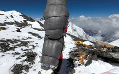 聖母峰成「全球最高墳場」？ 氣候變遷冰雪融化…200多具遺體露出