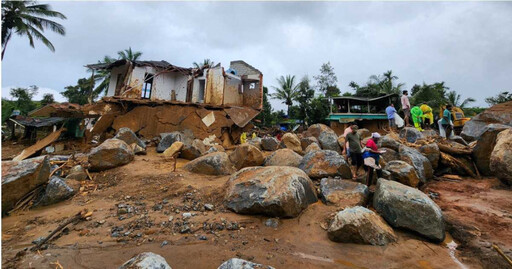 印度南暴雨襲擊「引發土石流山崩」 恐怖泥水衝民宅至少63人喪命