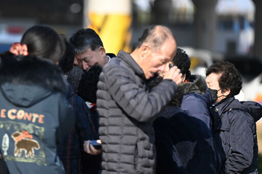 濟州航空飛安意外！家屬焦急確認親人生死 情緒激動和保安肢體衝突