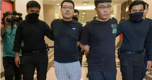 2台男在大馬非法賣槍、持槍！恐被判數十年監禁+鞭刑