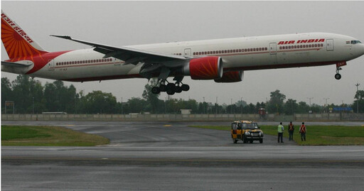 飛機降落「男乘客緊繫安全帶」坐座位上 空姐以為睡太熟！一碰驚覺已暴斃