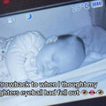 嬰兒奶嘴變「掉眼珠」？ 英國母深夜看監視器嚇壞