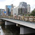疑因口角血濺日本京都鬧區 中國旅客當街遭人持刀刺傷