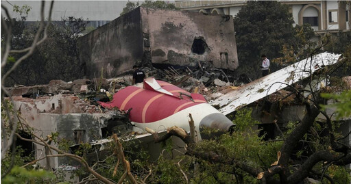 突直覺「4天後再飛」臨時改機票 印度翁閃過死亡班機…激動喊:感謝眾神救了我