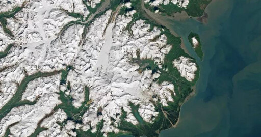 美國火山旁「每分鐘一震」 NASA發出警告:即將噴發