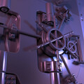 過半英國銀行使用60年前舊軟體 老舊程式碼恐成金融系統隱憂