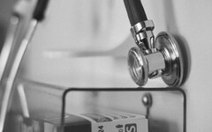 上百女性身心受創！離譜醫師一句「我喜歡開刀」 前婦產科醫遭控濫施子宮切除術