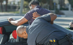 菲國警官「變裝搶超商」遭追捕 與同僚交火中被擊斃