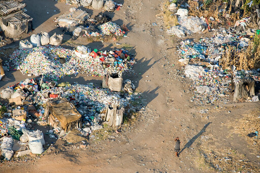 全球陷塑膠廢品危機 辛巴威、馬拉威民間發起零廢棄倡議抗塑膠污染