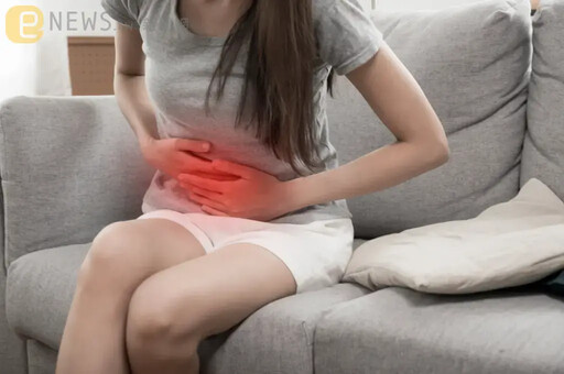 少女腹痛送醫「胃藏210cm毛球」 醫驚呆：申請金氏世界紀錄