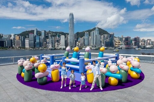 海港城聯乘意大利藝術家Lucas Zanotto舉行最大型及香港首個藝術活動「 Join the Loop 」，於今個夏日打造親子必到的運動主題遊樂場，將童趣角色實體化成大型藝術裝置