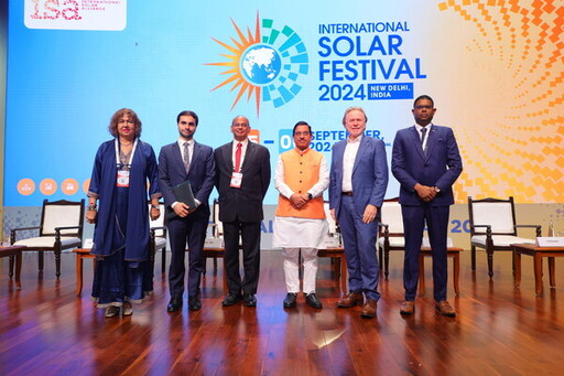 總理莫迪在 International Solar Festival 2024 上呼籲將太陽能製造與科技民主化