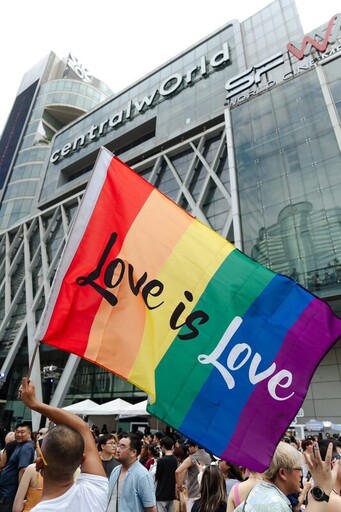 Central Pattana攜手舉辦「為所有人驕傲」活動 全球社群齊聚centralwOrld，泰國在全球LGBTQ+舞臺上邁出新步伐