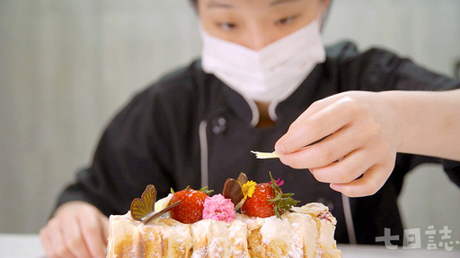 甜點控快看！新加坡名店「百香果蛋白霜蛋糕」製程首度公開
