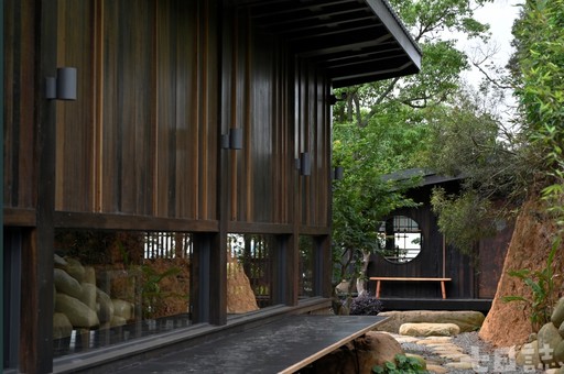 台中秘境景觀餐廳「飛花落院」 詩歌一般的餐景盛宴