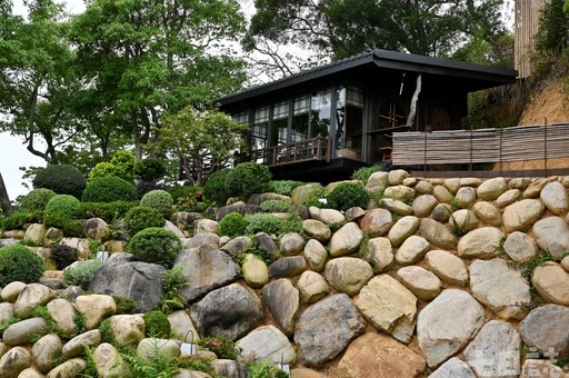 台中秘境景觀餐廳「飛花落院」 詩歌一般的餐景盛宴