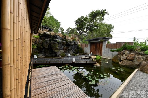 台中秘境景觀餐廳「飛花落院」 詩歌一般的餐景盛宴