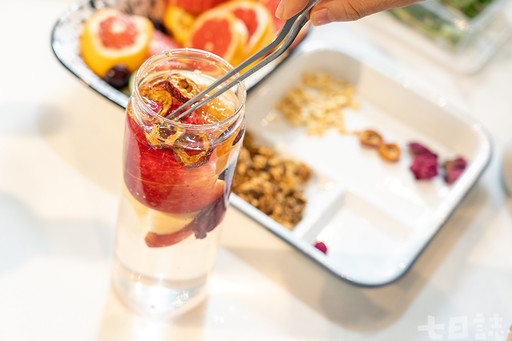 最美、最消暑的花草冷萃水 你跟上流行了嗎？在家動手DIY很療癒