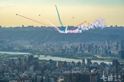 和天空、大海的約定 台北101觀景台、夜宿海生館體驗重新回歸