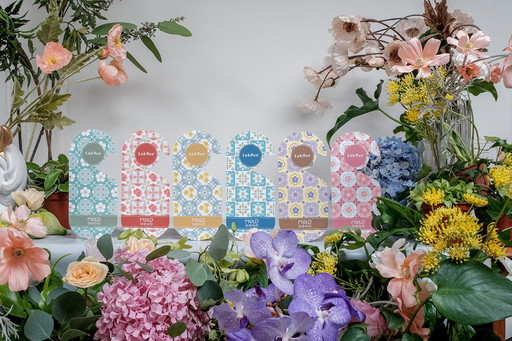 「MoldGoGo防霉吊卡」全新花磚風格系列 Pantone 2022時尚流行色 X台灣花卉元素 × 傳統花磚意象
