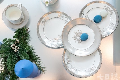 丹麥、英倫奢華優雅聖誕餐桌 跟著這樣佈置就對了