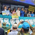 原鄉農民醫護冒雨抗議 要求依法編預算