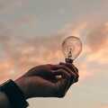 改換燈泡年省2千電費 燈泡回收有優惠