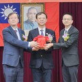 羅一鈞就任疾管署長 笑稱洗衣別再擔心