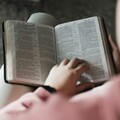 研究：每天閱讀聖經 增加自我認同感