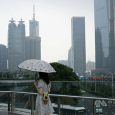 盼青年多消費不易 中國卡在失業與貧窮