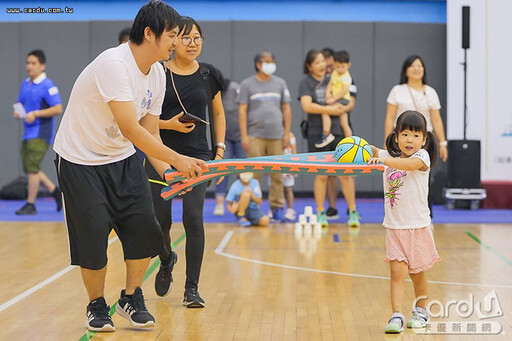 大稻埕480秒七夕煙火 牛郎織女遇月掩角宿一